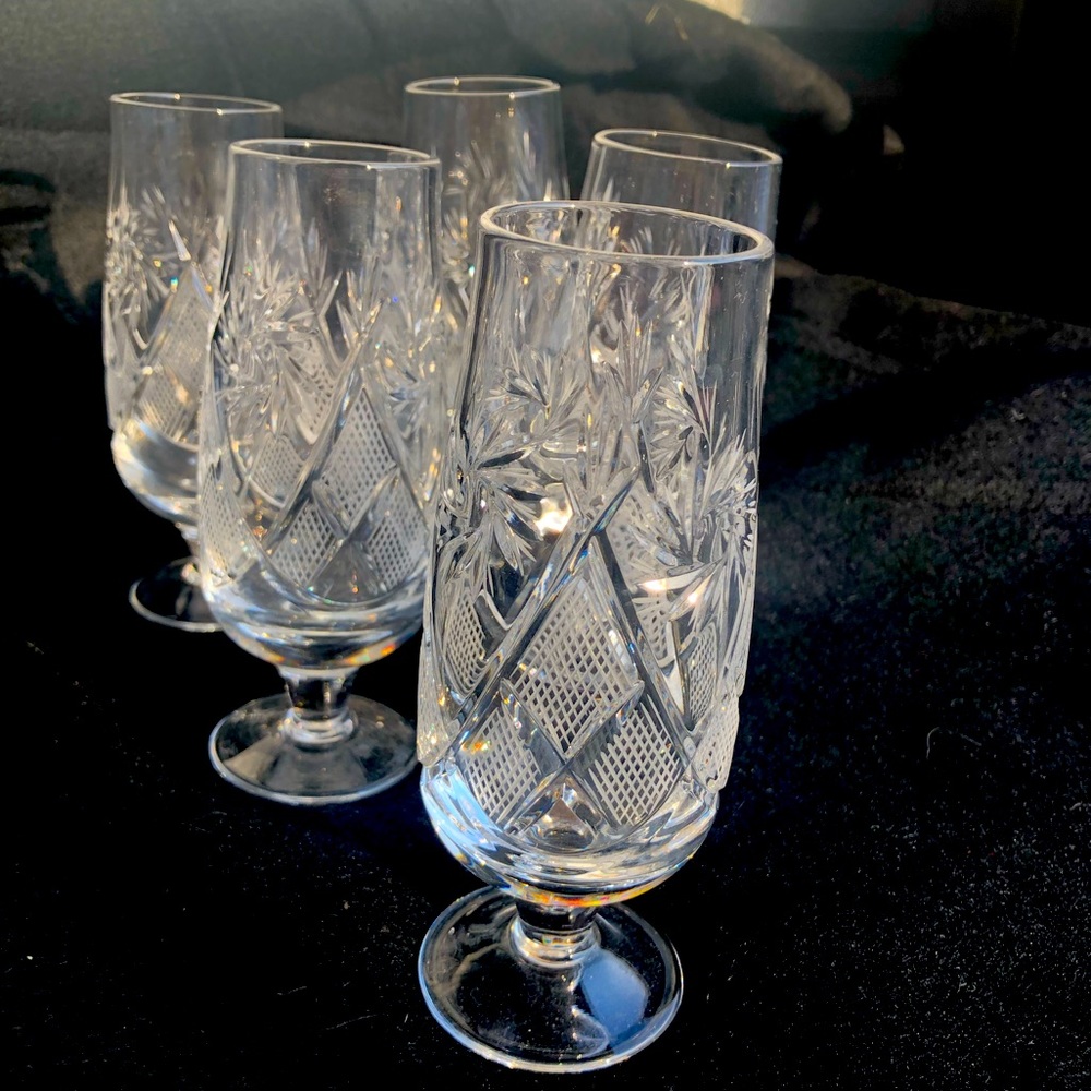 Crystal etched wine/champagne glasses